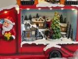 Weihnachtsdorf/-szene: Weihnachtsmann im LKW mit LED Beleuchtung, Musik und drehendem Baum, inklusive Netzdapter